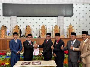Penandatanganan Berita Acara Serah Terima Jabatan Bupati dan Wakil Bupati Terpilih
